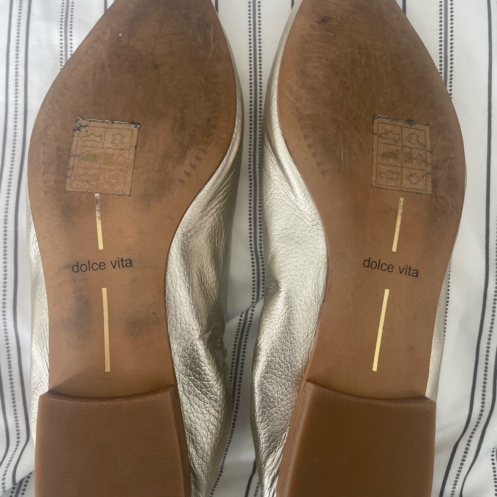 Dolce Vita Nadav Platinum Ballet flats - Picture 8 of 9